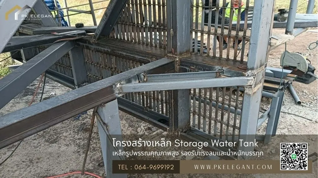งานประกอบและเชื่อมโครงสร้างเหล็กรูปพรรณสำหรับหอถังเก็บน้ำ Solar Farm ควบคุมคุณภาพรอยเชื่อมและจุดยึดโครงถัก